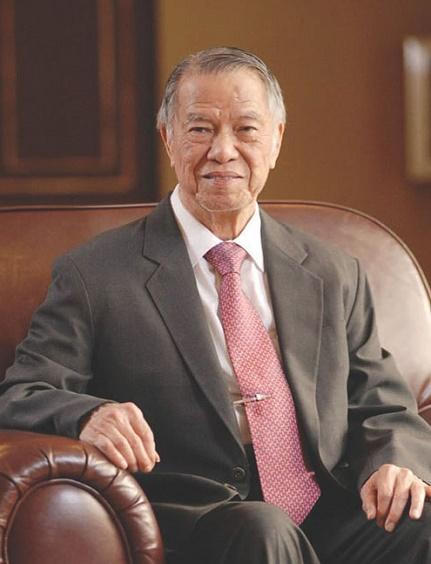 Hành trình "đổi đời" của tỷ phú Lucio Tan
