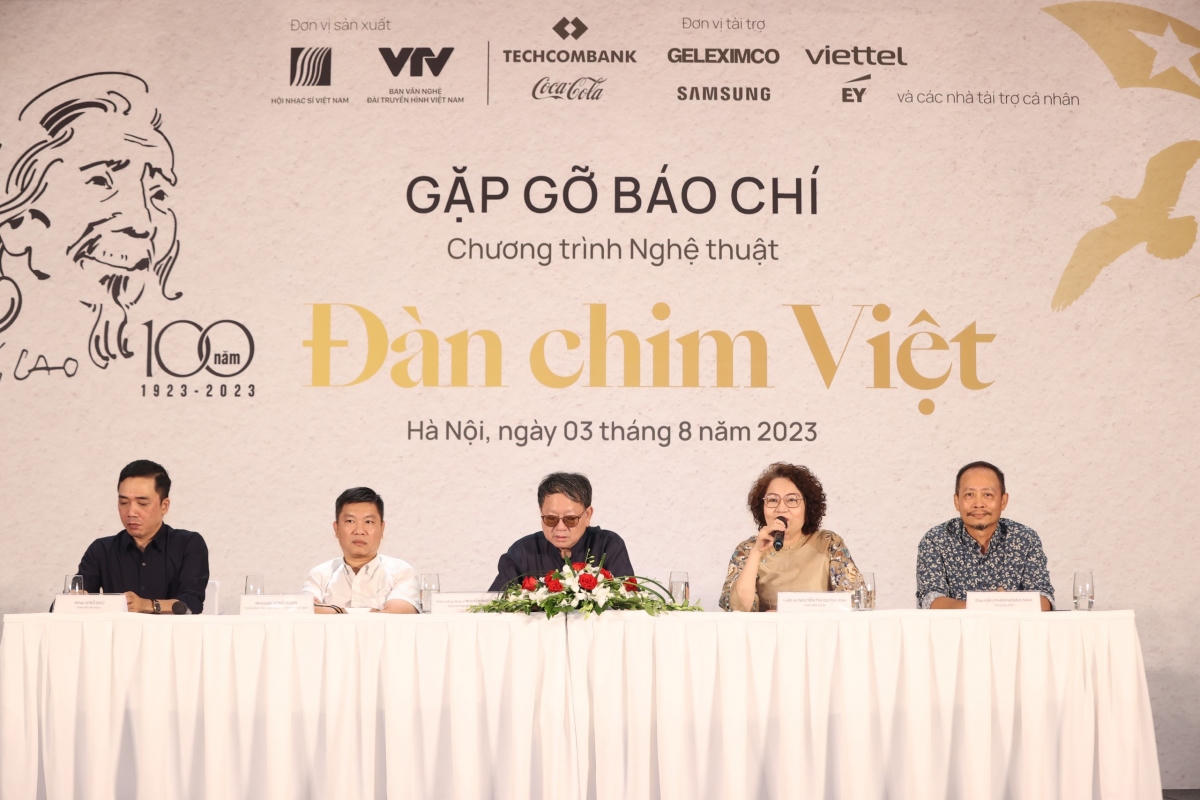 Người Việt Nam đầu tiên được Tổng thống Áo tặng thưởng Huân chương Vàng cống hiến