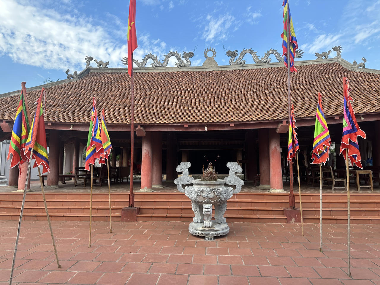 Độc đáo đôi giếng cổ bên ngôi đình Bảo Đà