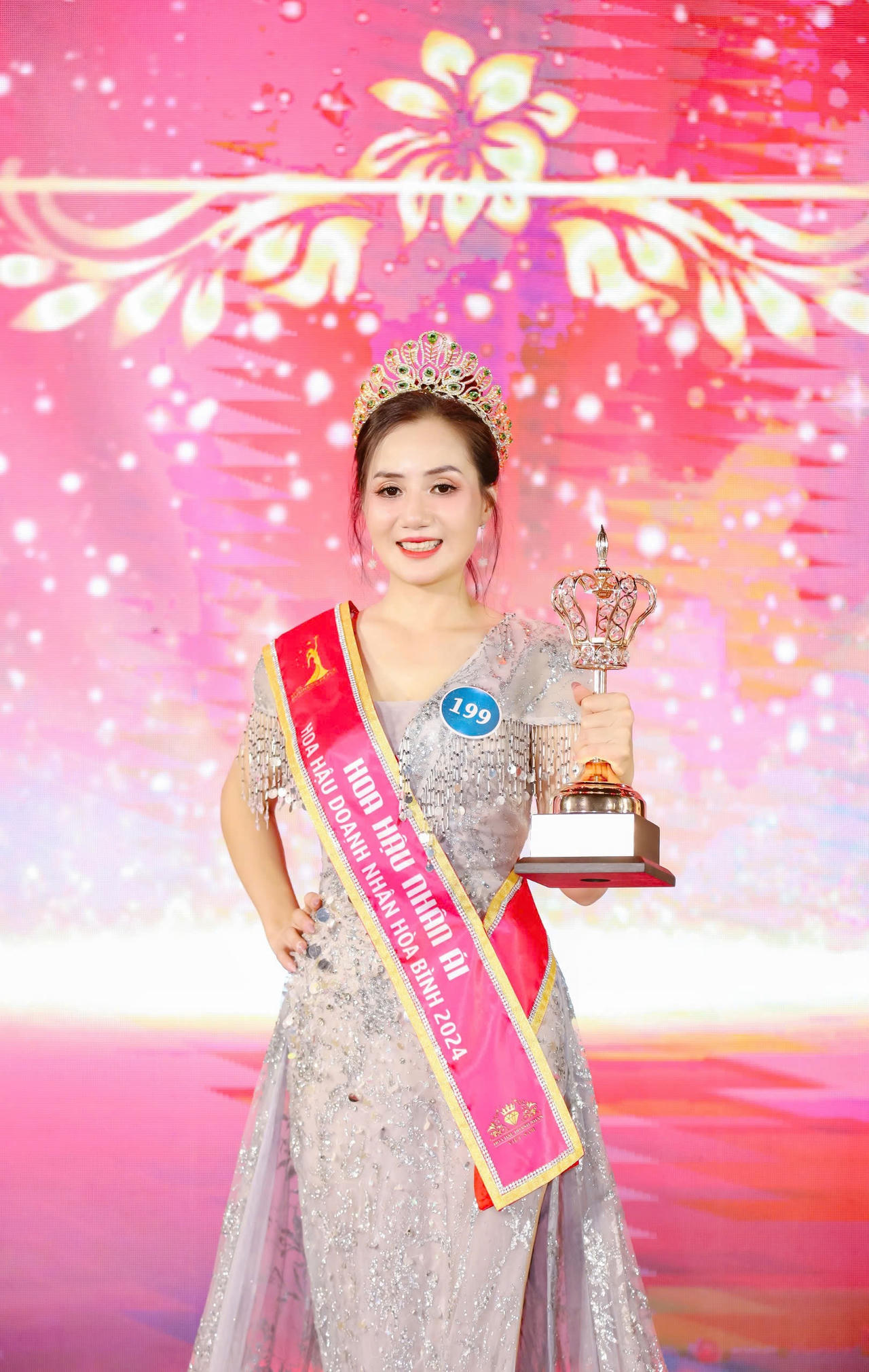 Thí sinh truyền thông điệp ý nghĩa tại đêm chung kết Miss Business Peace 2024