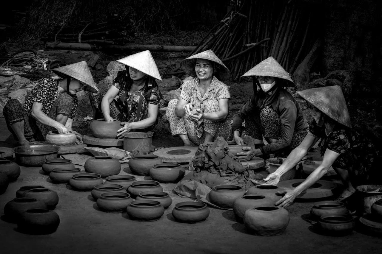 Trao giải ảnh 'Hành trình di sản 2024' và gây quỹ ủng hộ đồng bào vùng bão lũ