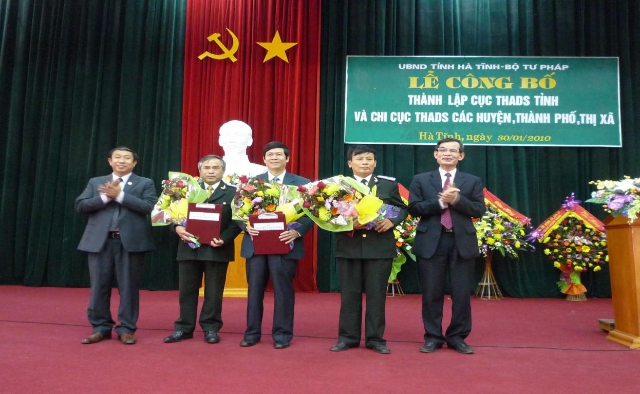 Cha tôi là Chấp hành viên Thi hành án dân sự