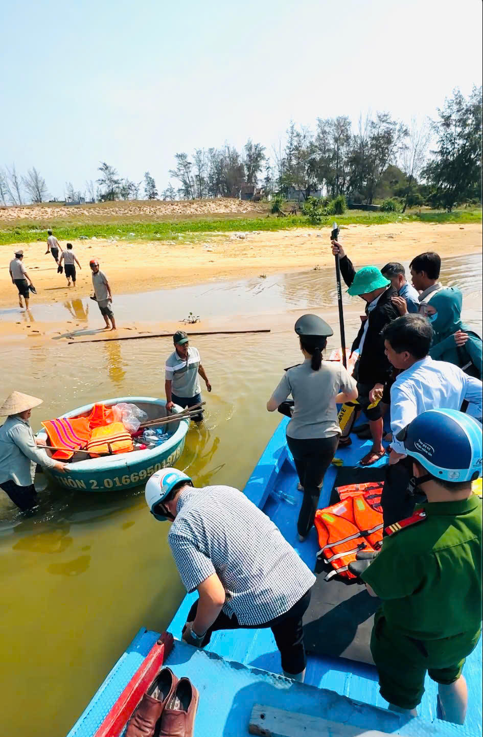 Vụ “giao đất bên cồn” và triết lý không ngại va chạm, chỉ sợ không thấu tình đạt lý trong công tác thi hành án dân sự huyện Tuy An