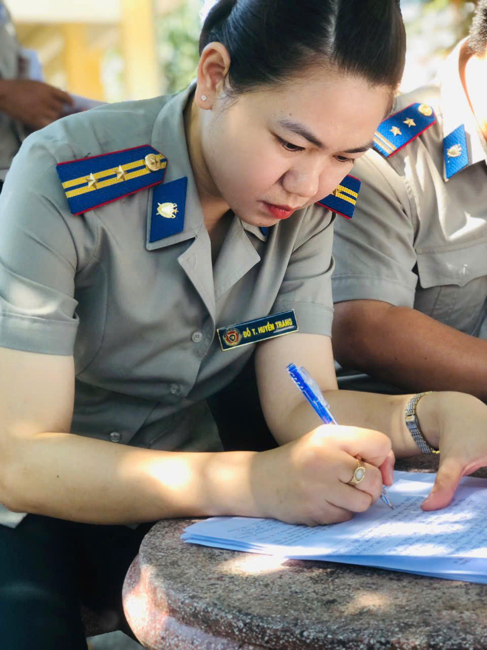 Vụ “giao đất bên cồn” và triết lý không ngại va chạm, chỉ sợ không thấu tình đạt lý trong công tác thi hành án dân sự huyện Tuy An