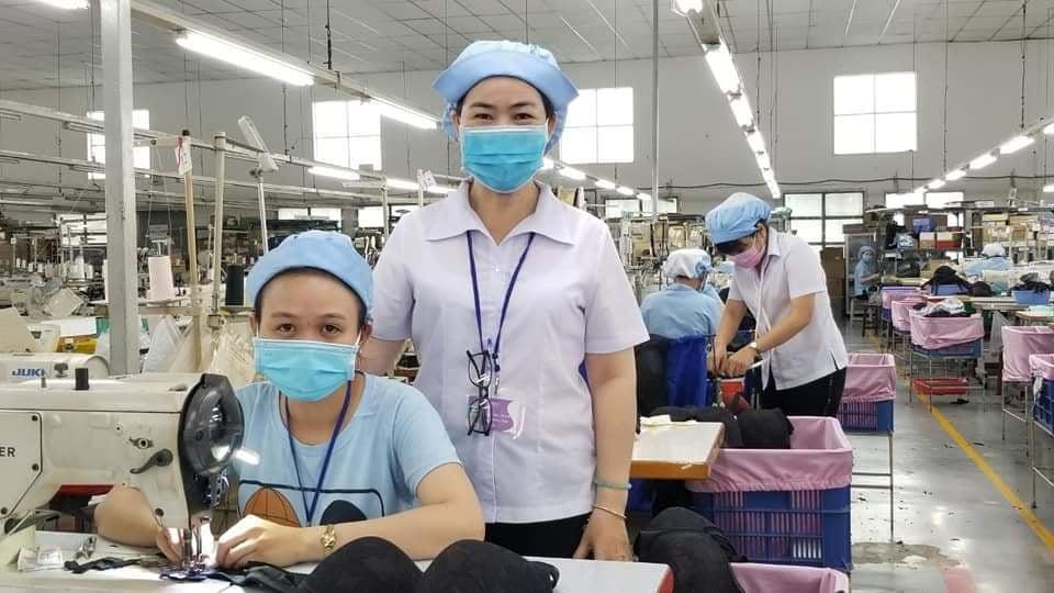 Bên trong những nhà máy “vững niềm tin”