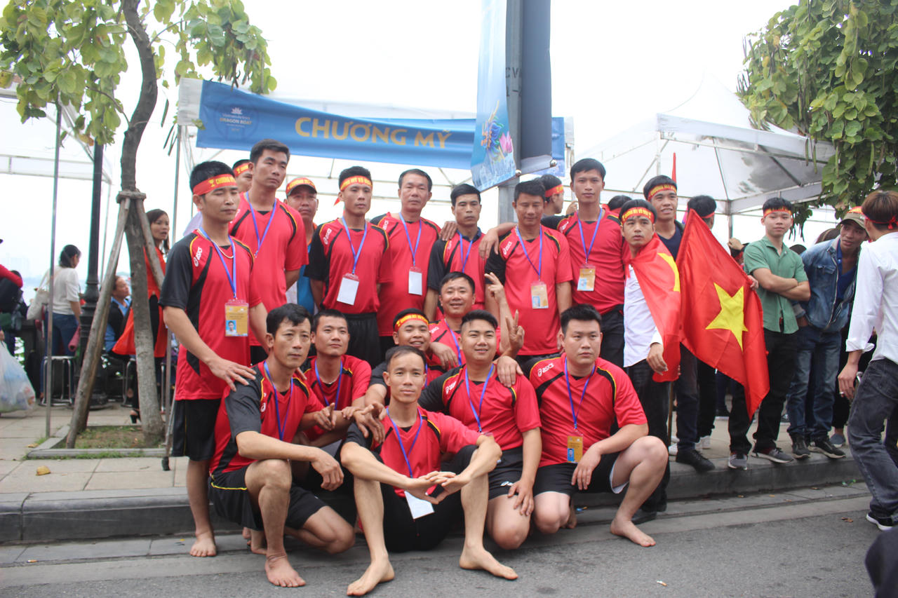 Hồ Tây sôi động trong Lễ hội Bơi chải Thuyền rồng Hà Nội mở rộng năm 2019