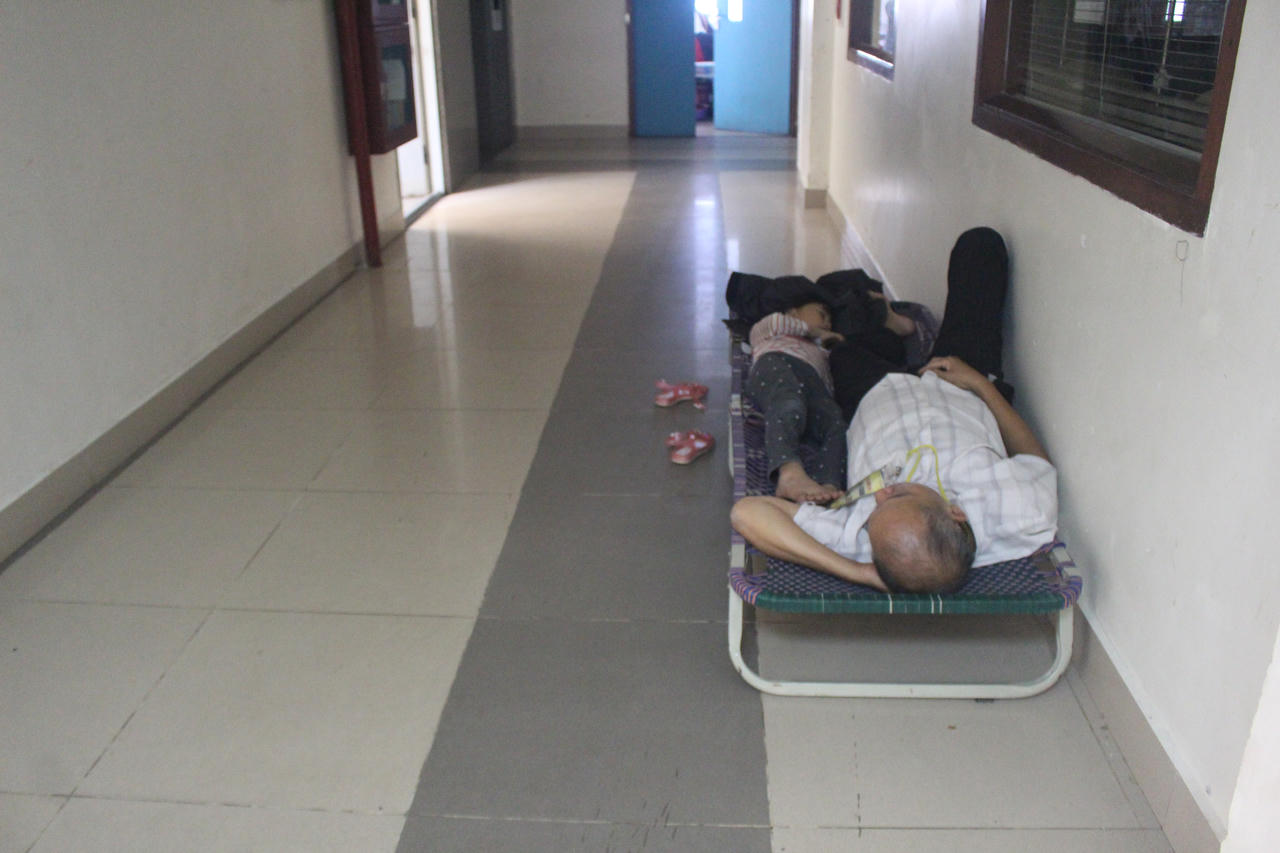 Nơi con người sống bằng... hy vọng