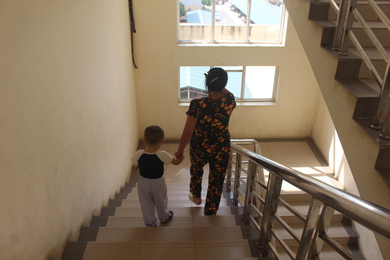 Nơi con người sống bằng... hy vọng