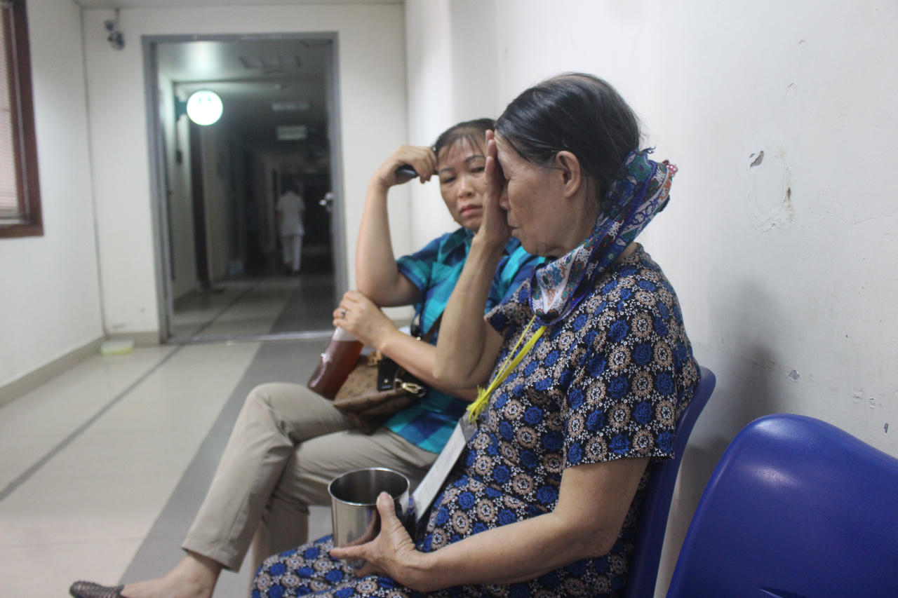 Nơi con người sống bằng... hy vọng