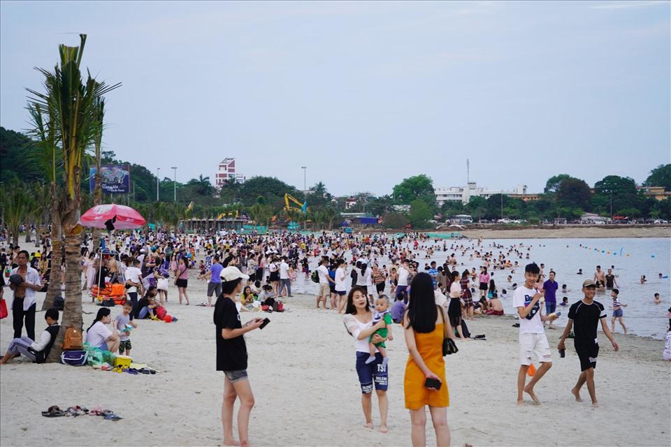 Bãi tắm mới tại Đồ Sơn, Hải Phòng lần đầu mở cửa đón khách trong dịp lễ 30/4 – 1/5