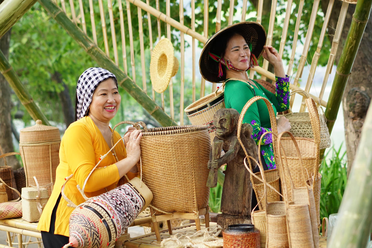 Lễ hội Thiết kế sáng tạo Hà Nội thu hút đông đảo người dân Thủ đô