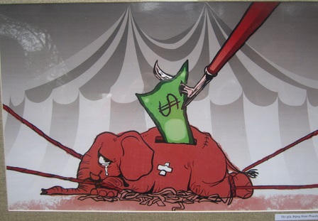 “Mua vui cho bạn, ác mộng của tôi”