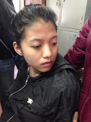 Má mì 17 tuổi lắp camera giám sát gái bán dâm