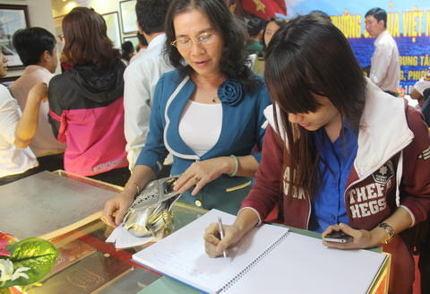 Công bố chủ quyền để ngăn bị chiếm đóng trái phép