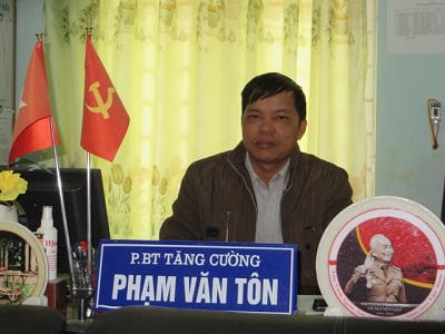 Người chiến sỹ tận tâm với công tác “xóa trắng” đảng viên ở bản Mông