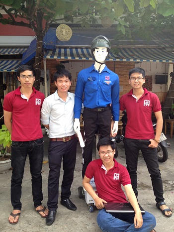 "Robot  tử tế" và kỳ tích của sinh viên Đà Nẵng