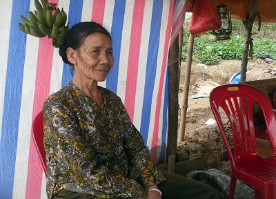 Người “cướp cơm hà bá”, ngủ cạnh xác chết