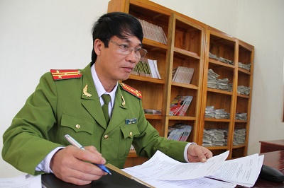 Một người Kinh giữa lòng bản Mông