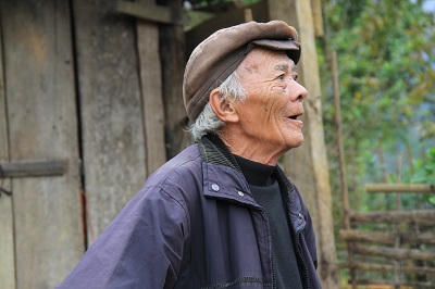 Một người Kinh giữa lòng bản Mông