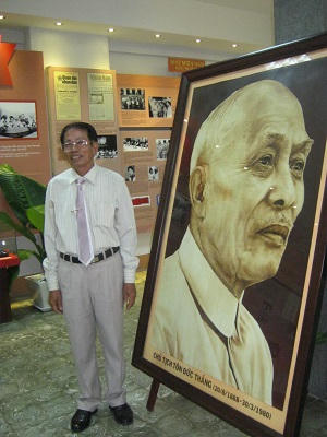 Tuyệt phẩm tranh lãnh tụ làm từ lá thốt nốt