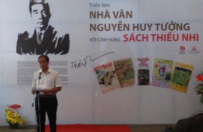 Tác giả của “Con cóc là cậu ông Giời” ra triển lãm