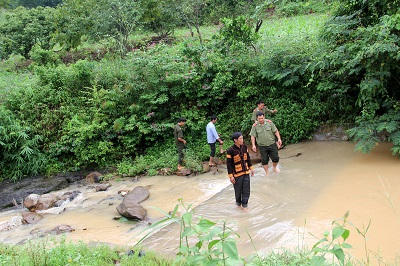 Ấm tình người trinh sát “cắm bản” 
