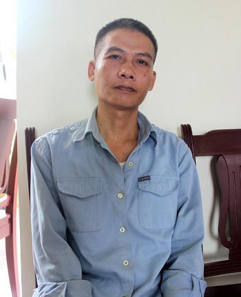 Truy sát vợ cũ trước mặt con gái