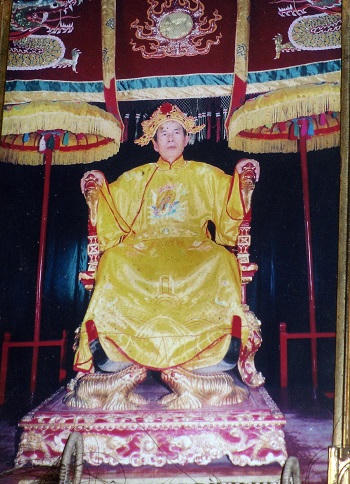 Nghệ nhân U80 trẻ trung nhờ say mê tuồng cổ