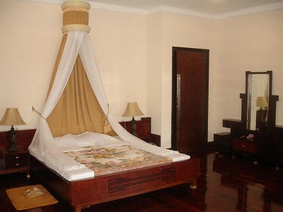 Những bí mật ít biết  về nơi nhuốm máu chuyện tình bà cố vấn