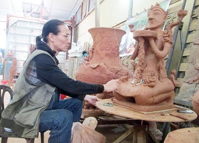 Nghệ nhân đất Kinh Bắc “vực dậy” gốm cổ Luy Lâu