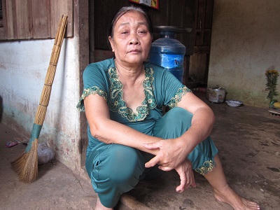 Bố bắt con trai xem “phim đen” khiến con gái thành nạn nhân