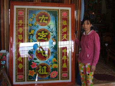 Độc đáo làng nghề vẽ tranh trên kính