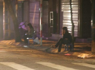 "Cõi đèn mờ" bức xúc phố núi