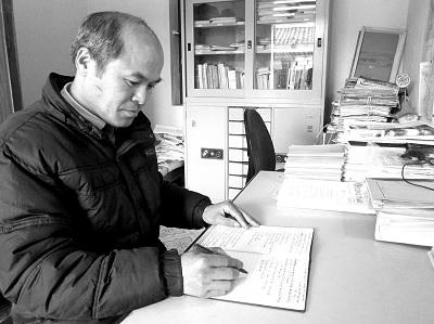 Cái chết “chầu chực”, cả làng vẫn kéo nhau “làm chui” kiếm tiền Tết