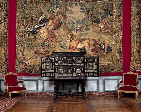 Tới thăm tòa lâu đài của “nàng công chúa ngủ trong rừng“