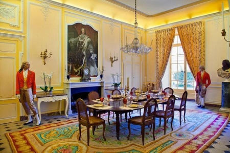 Tới thăm tòa lâu đài của “nàng công chúa ngủ trong rừng“