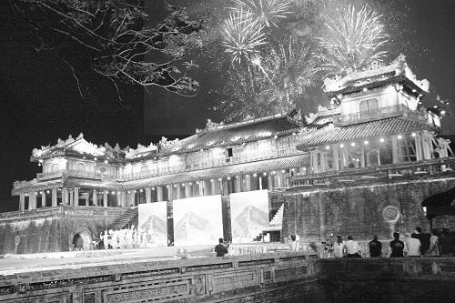 Người chốn Hoàng cung bồi hồi nhớ Tết xưa