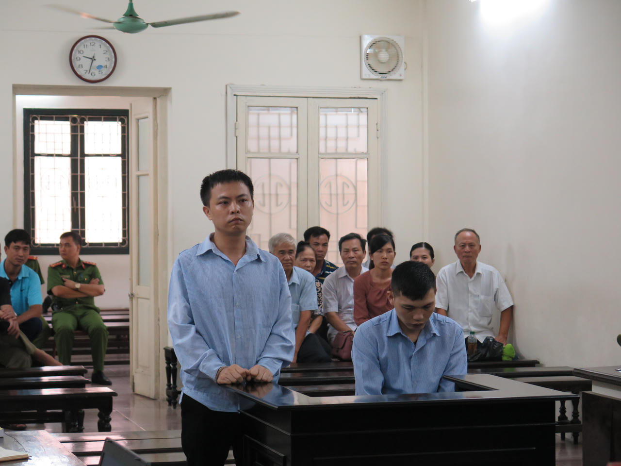 Khách xuống xe sai điểm hẹn 'giúp' phát giác đường dây tội phạm liên tỉnh