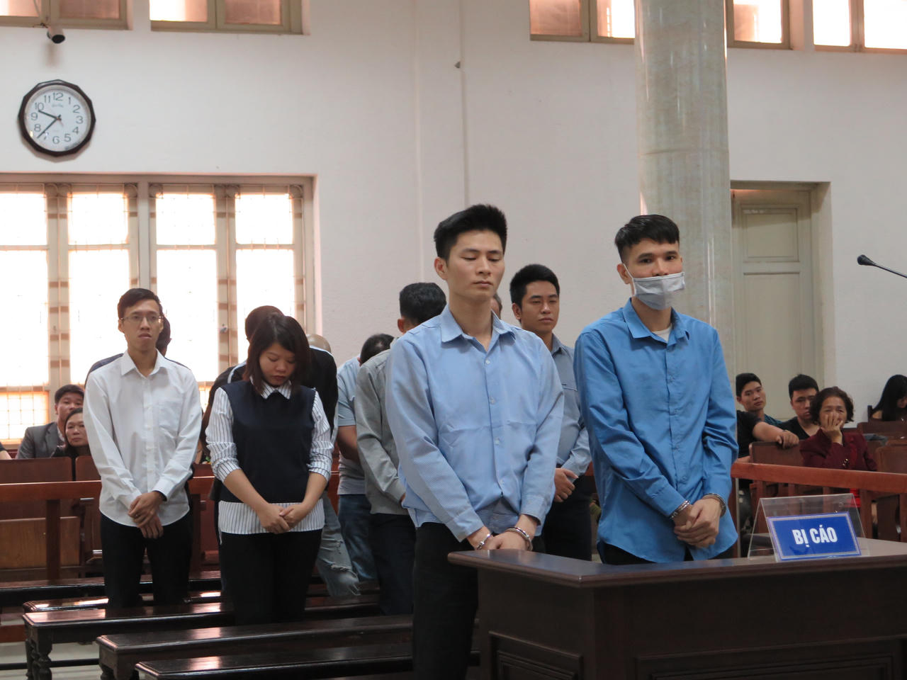 Chiếm đoạt gần 3 triệu USD, ông chủ sàn vàng lĩnh án