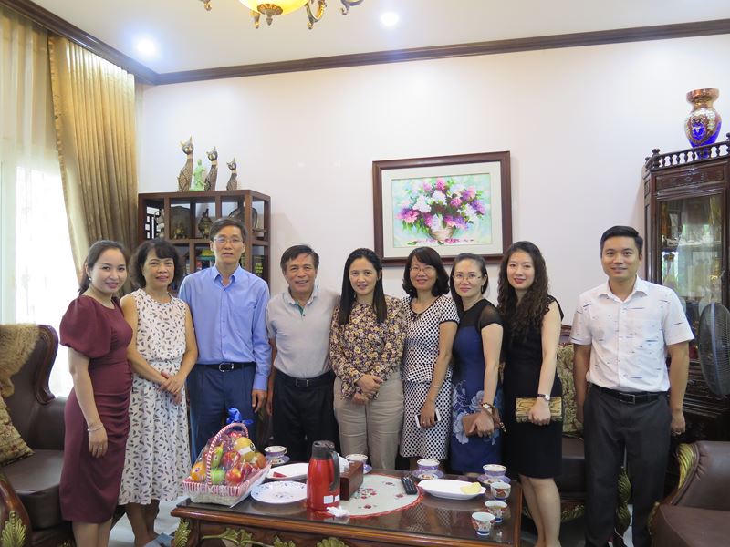 Lãnh đạo Bộ Tư pháp thăm hỏi và tri ân các thế hệ lãnh đạo đi trước