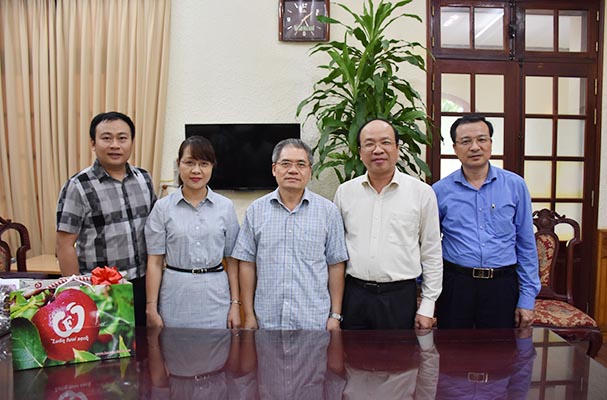 Lãnh đạo Bộ Tư pháp thăm hỏi và tri ân các thế hệ lãnh đạo đi trước