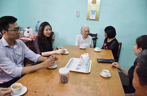 Lãnh đạo Bộ Tư pháp thăm hỏi và tri ân các thế hệ lãnh đạo đi trước