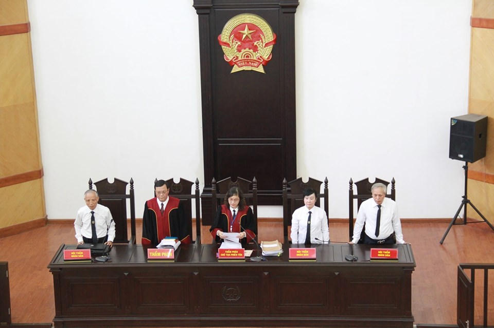 Cựu Thứ trưởng Bộ Lao động, Thương binh và Xã hội hầu tòa