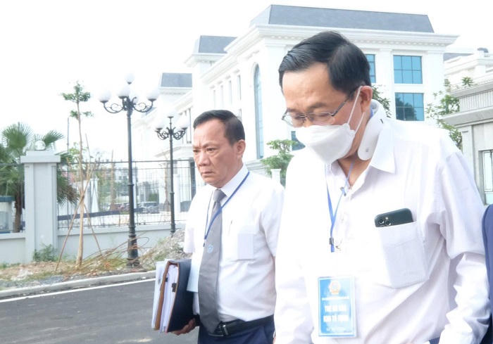 Xét xử cựu Thứ trưởng Bộ Y tế Cao Minh Quang và 8 bị cáo khác