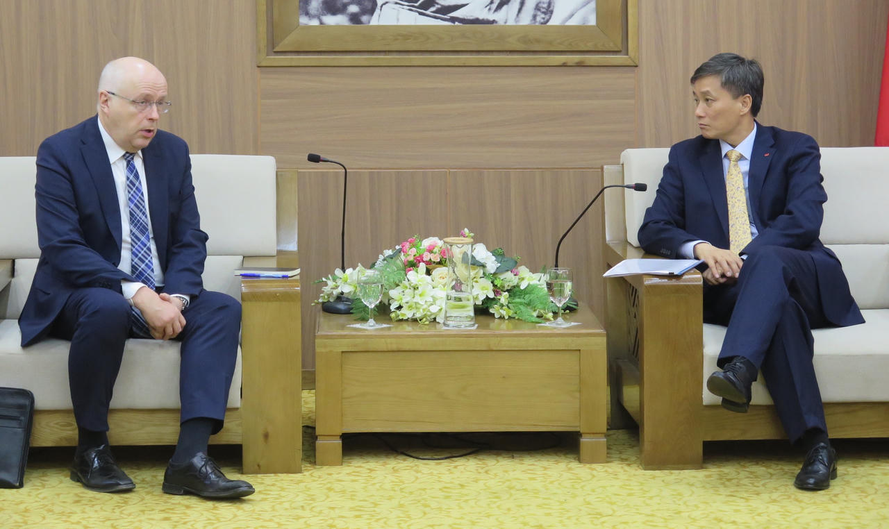 Thứ trưởng Nguyễn Khánh Ngọc tiếp Đại sứ Phần Lan tại Việt Nam
