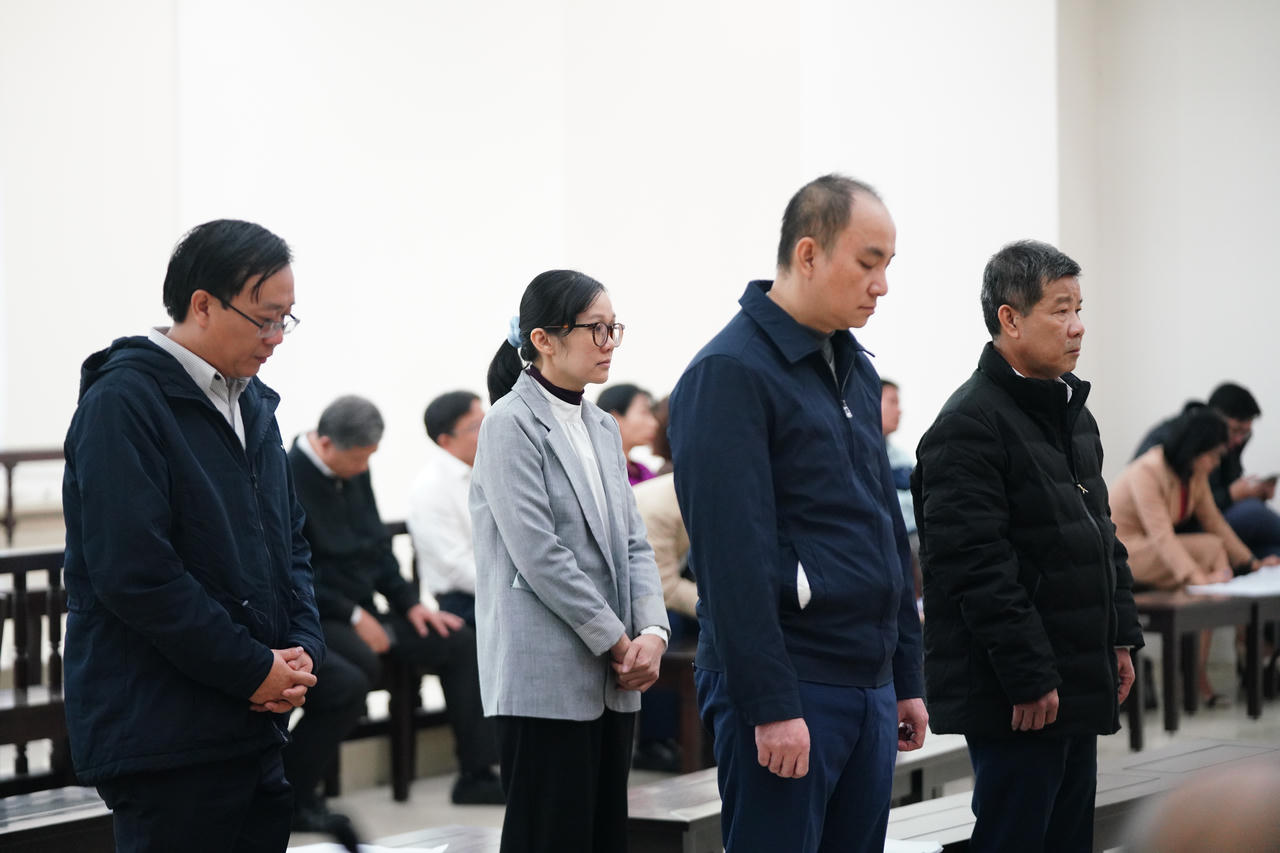 Cựu Chủ tịch UBND tỉnh Bình Dương được giảm 1 năm tù