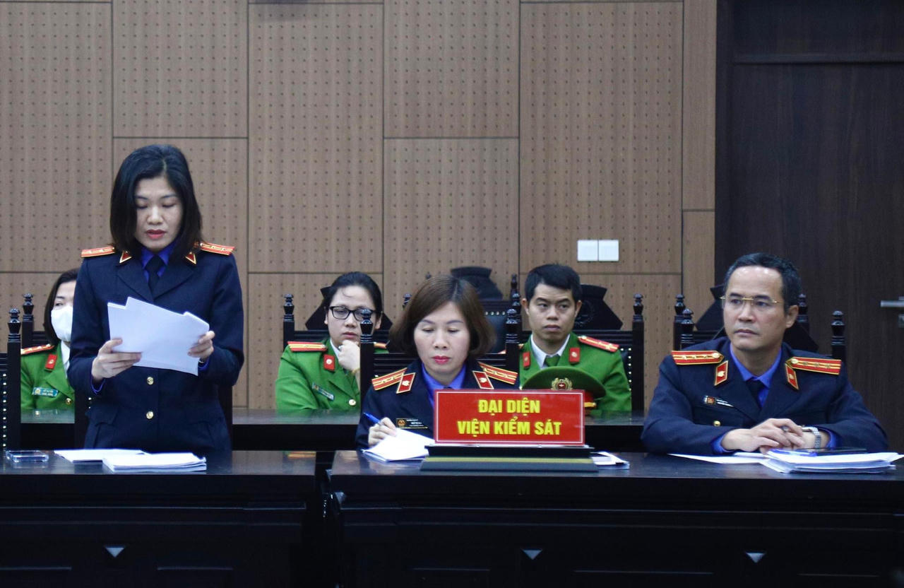 Chiếm đoạt hơn 430 tỷ đồng, “siêu lừa” bị đề nghị tù chung thân