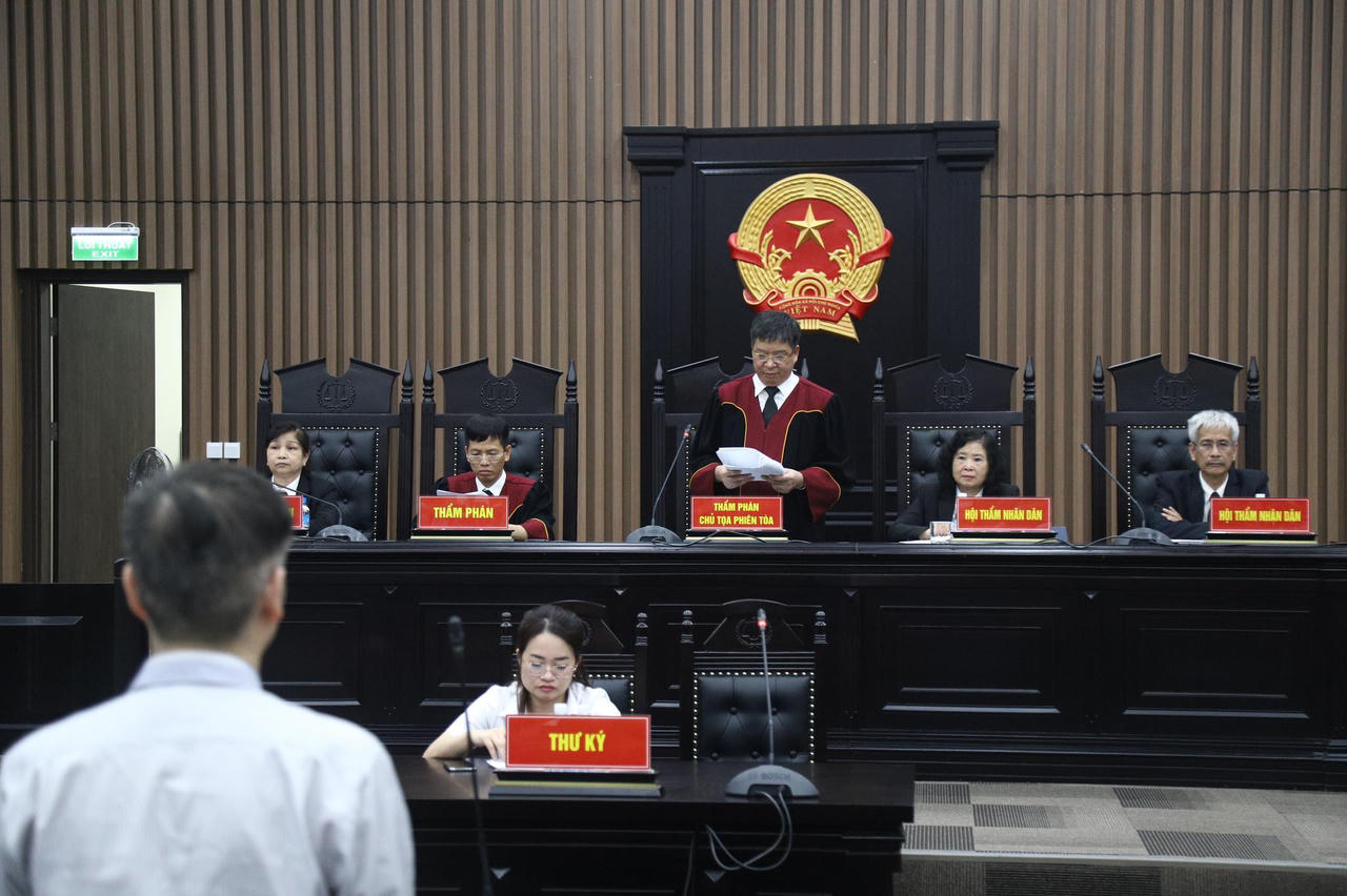 Tiến sỹ “dạy làm giàu” bị tuyên tù chung thân