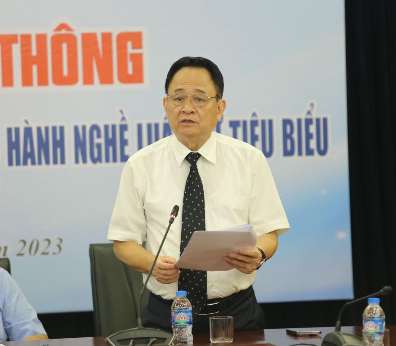 Bình chọn danh hiệu luật sư và tổ chức hành nghề luật sư tiêu biểu