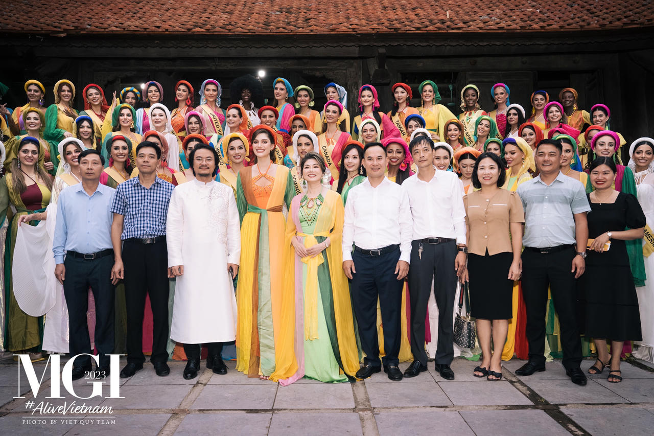 Thí sinh Miss Grand mặc áo tứ thân, nhảy sạp, xem Tinh hoa Bắc Bộ